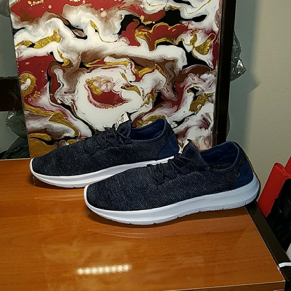 NWT Men's Fashionable Running Shoes - Picture 4 of 8